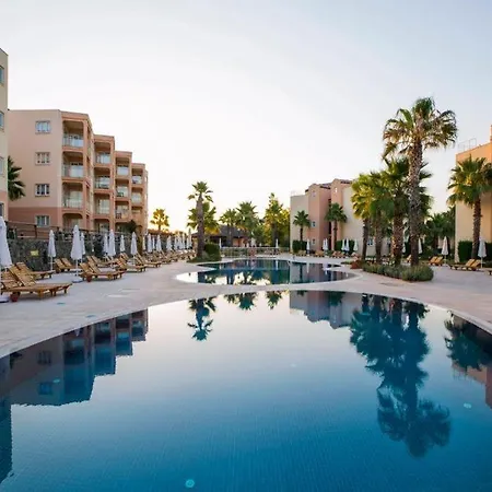 2 Kisilik Cocuk Havuzlu Ve Aquaparkli Daire, Aydin Kusadasi-awz144
