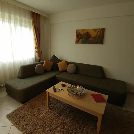 아파트 2 Kisilik Cocuk Havuzlu Ve Aquaparkli Daire, Aydin Kusadasi-awz144 Soke